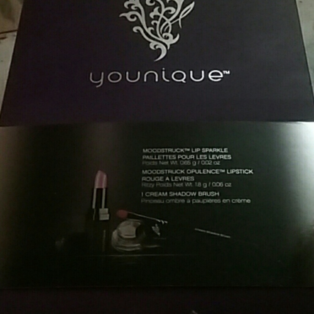 Younique lip spakle only